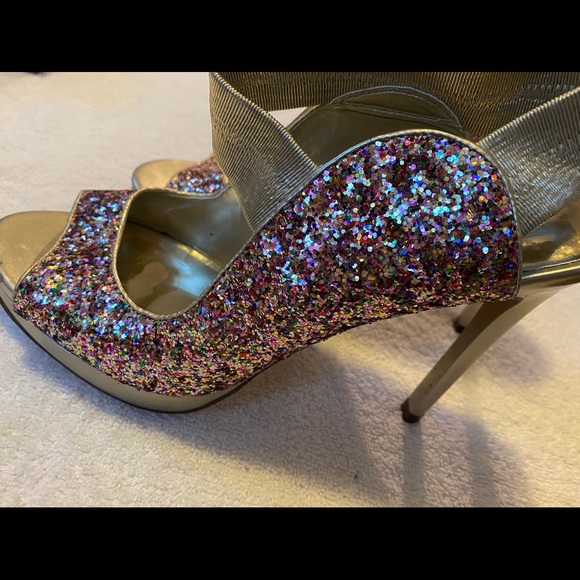 Carlos Santana Shoes - Almost Brand New High Quality Heels By CARLOS - Box 66